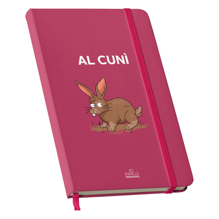 Taccuino AL CUNÌ dell'album LÌNNEA BÉSTJI di Io parlo parmigiano: copertina soft touch in 8 colori, con chiusura e segnalibro coordinati