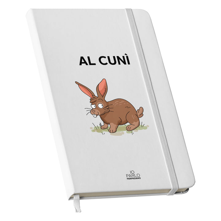 Taccuino AL CUNÌ dell'album LÌNNEA BÉSTJI di Io parlo parmigiano: copertina soft touch in 8 colori, con chiusura e segnalibro coordinati