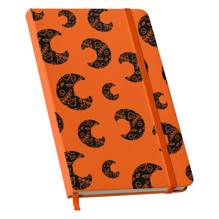 Taccuino Moon dell'album Witchy Wonder di WonderValy: copertina soft touch in 8 colori, con chiusura e segnalibro coordinati