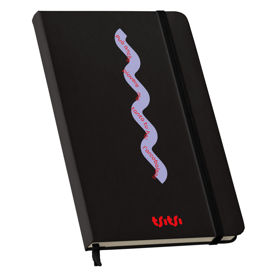 Taccuino Può anche piovere 03 dell'album Mapperó di TSITSI CONCEPT: copertina soft touch in 8 colori, con chiusura e segnalibro coordinati