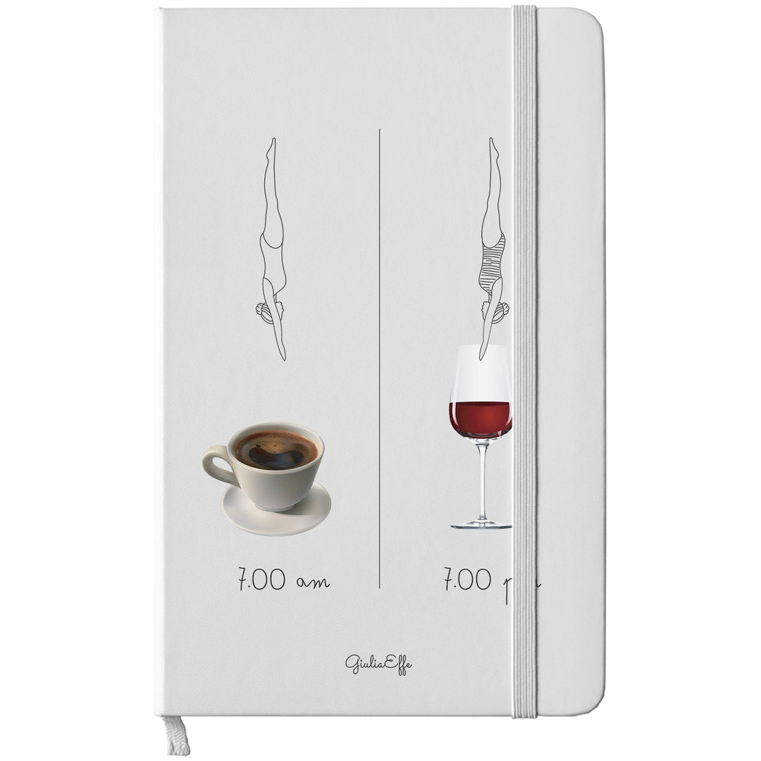 Taccuino 7 am 7 pm dell'album Creatività su carta di GiuliaEffe: copertina soft touch in 8 colori, con chiusura e segnalibro coordinati