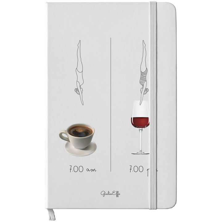 Taccuino 7 am 7 pm dell'album Creatività su carta di GiuliaEffe: copertina soft touch in 8 colori, con chiusura e segnalibro coordinati