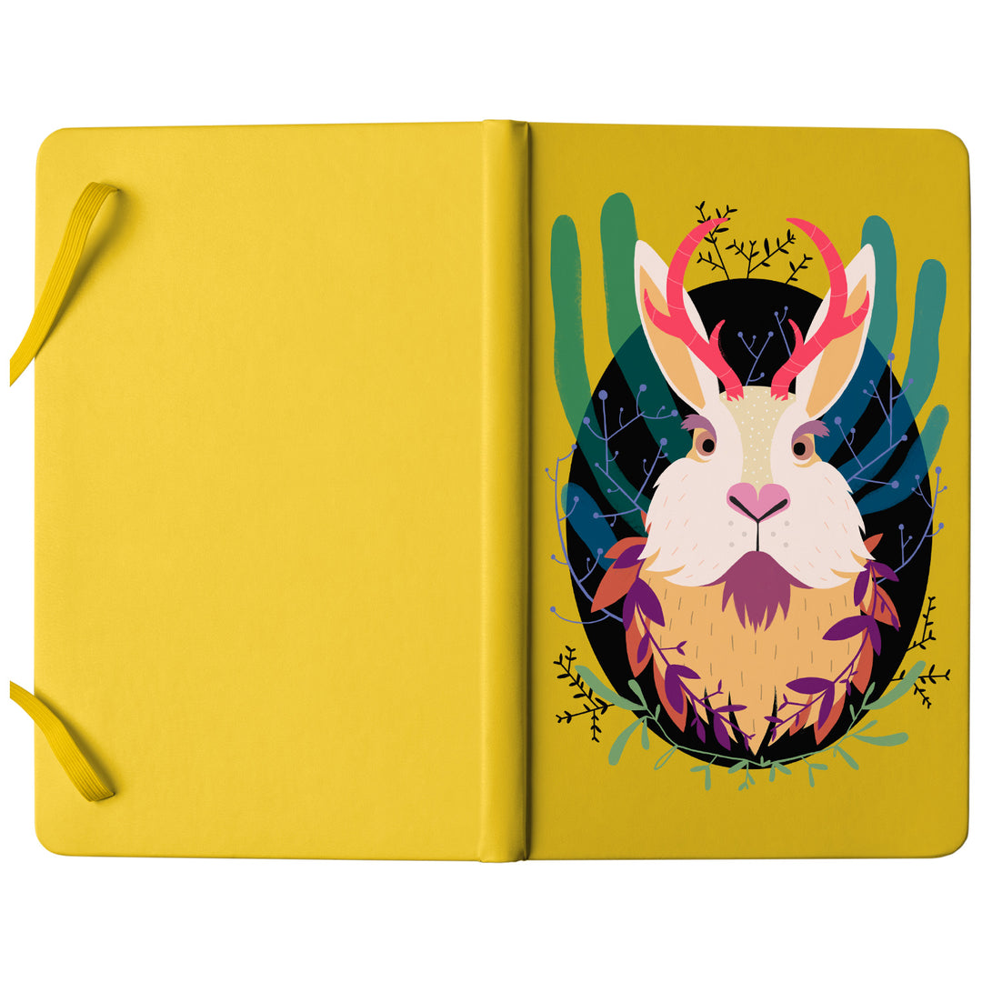 Taccuino Jackalope dell'album Taccuini selvatici di Silvia Mauri: copertina soft touch in 8 colori, con chiusura e segnalibro coordinati